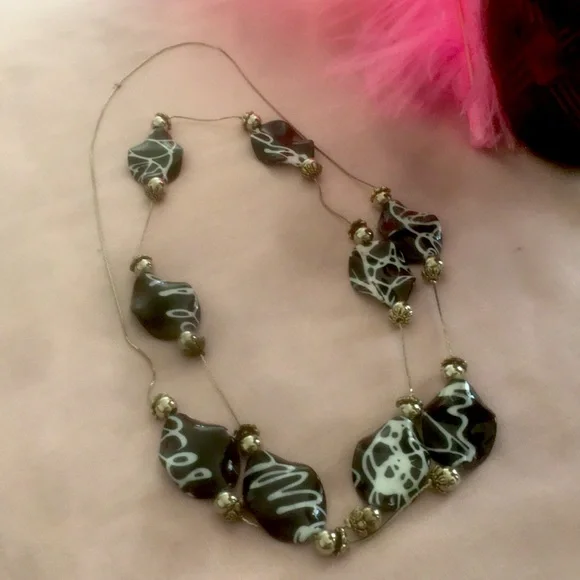 Fashion White & Black With Silver Chain Wrap Layer Necklace - Picture 1 of 10